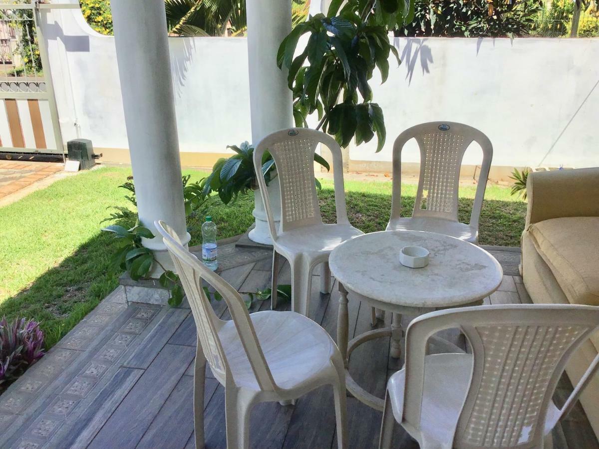 Cardamon Villa Is A 2 Bedroom With 1 Bathroom And Seperate Toilet Detached House With Ac And Swimming Pool , 5 Minutes Walk From Flic En Flac Public Beach 외부 사진