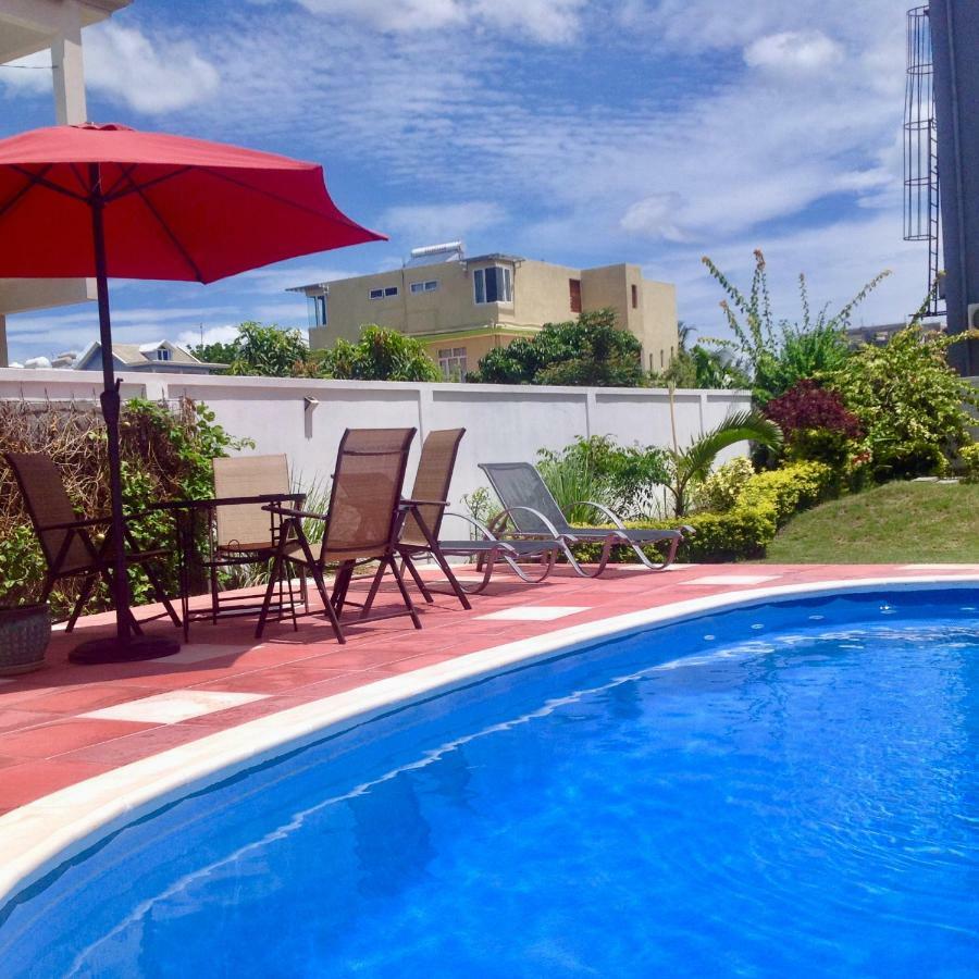 Cardamon Villa Is A 2 Bedroom With 1 Bathroom And Seperate Toilet Detached House With Ac And Swimming Pool , 5 Minutes Walk From Flic En Flac Public Beach 외부 사진